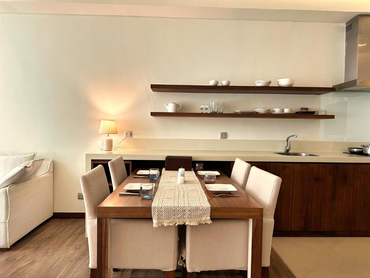 Stunning Apartments Across My Khe Beach ! Rooftop Pool & Gym Đà Nẵng Exterior foto