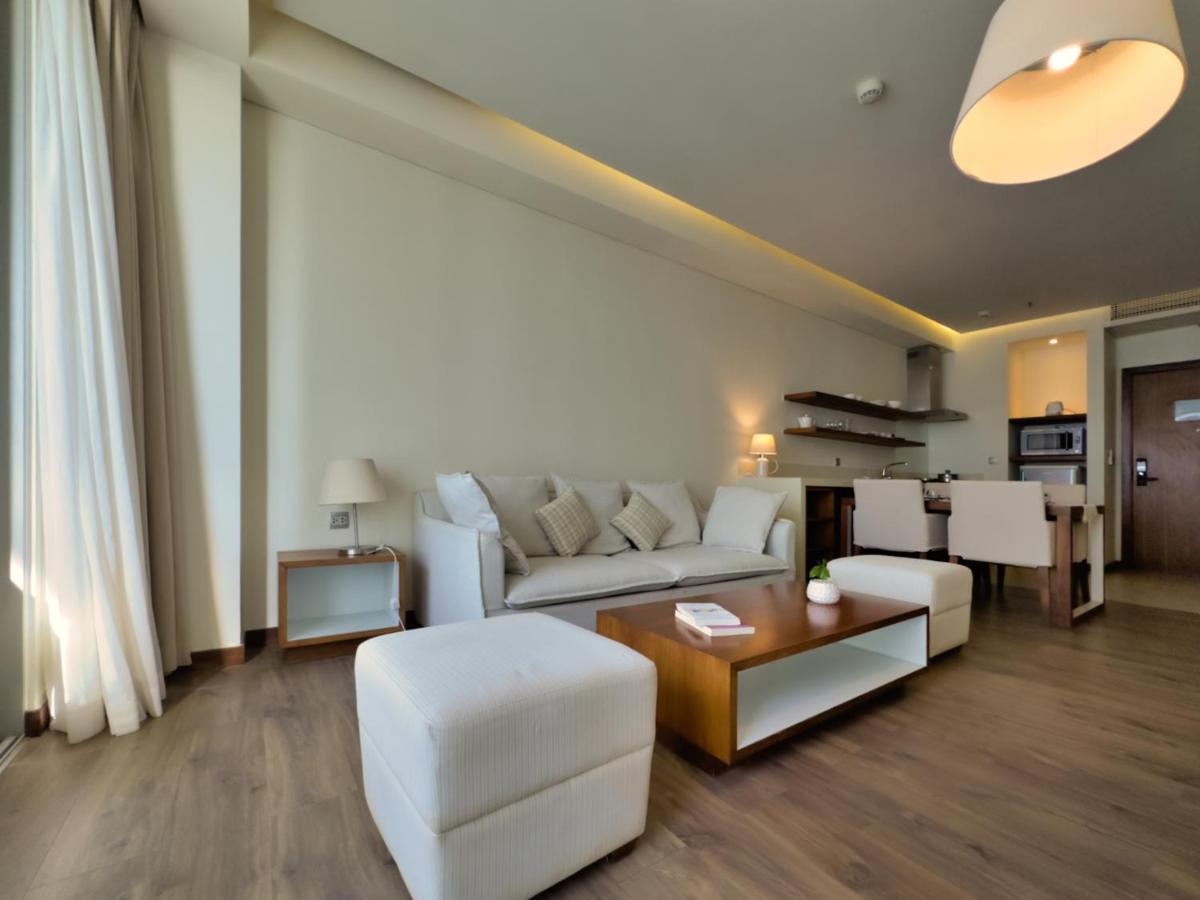 Stunning Apartments Across My Khe Beach ! Rooftop Pool & Gym Đà Nẵng Exterior foto